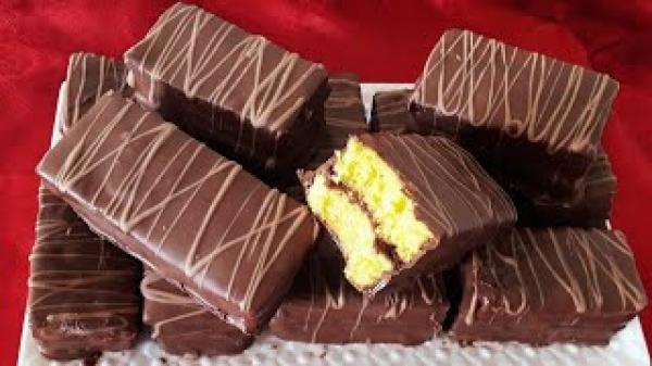 بالصورة.. بسكويت شهير موجه للأطفال يثير جدلا كبيرا بسبب العبارات "غير المناسبة" التي يتضمنها غلافه